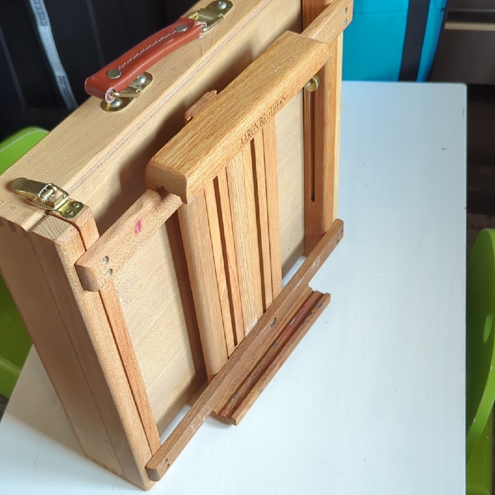 Aaron Brothers Wooden Tabletop Easel - Picture 6 of 6